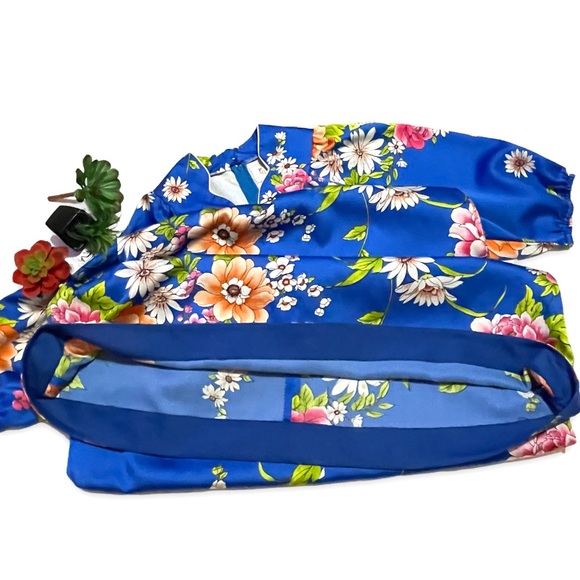 Vintage Malama Sophisticates Hawaii Caftan - Picture 6 of 9